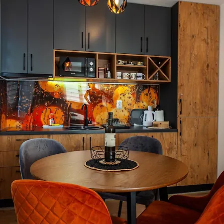 アパート Jahor Dis 7 I 8 *