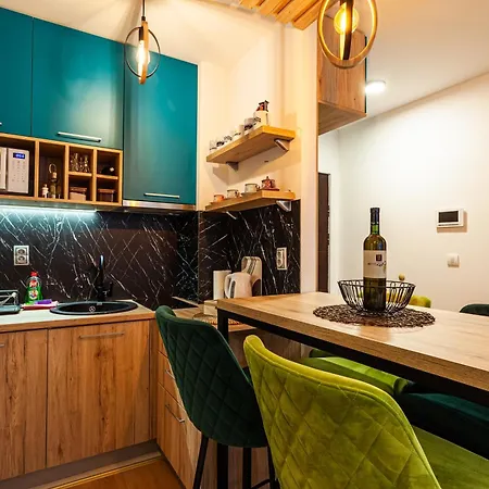 Jahor Dis 7 I 8 ヤホリナ